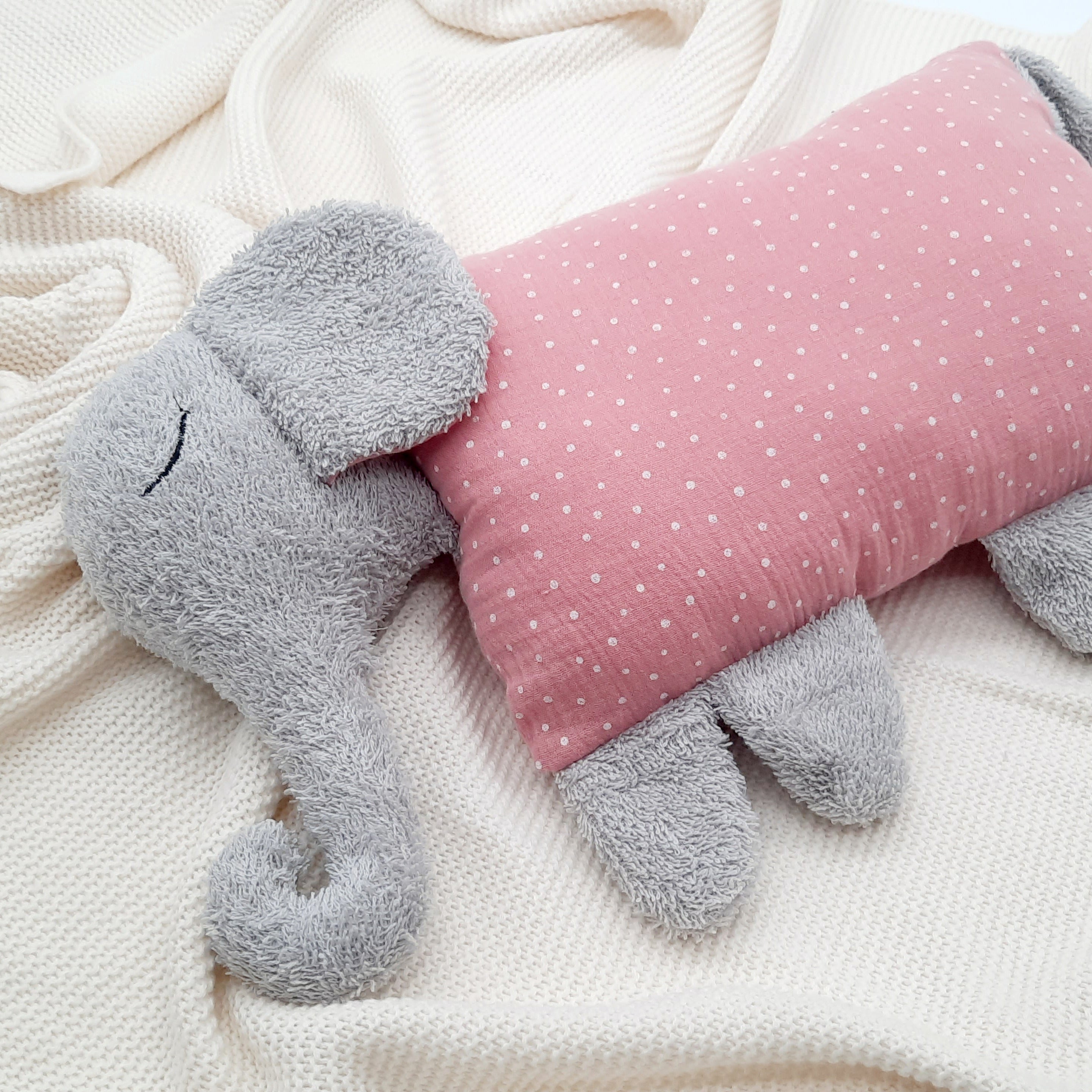 Kuschelkissen Kleiner Elefant mit Frottee und Musselin in Wunschfarbe