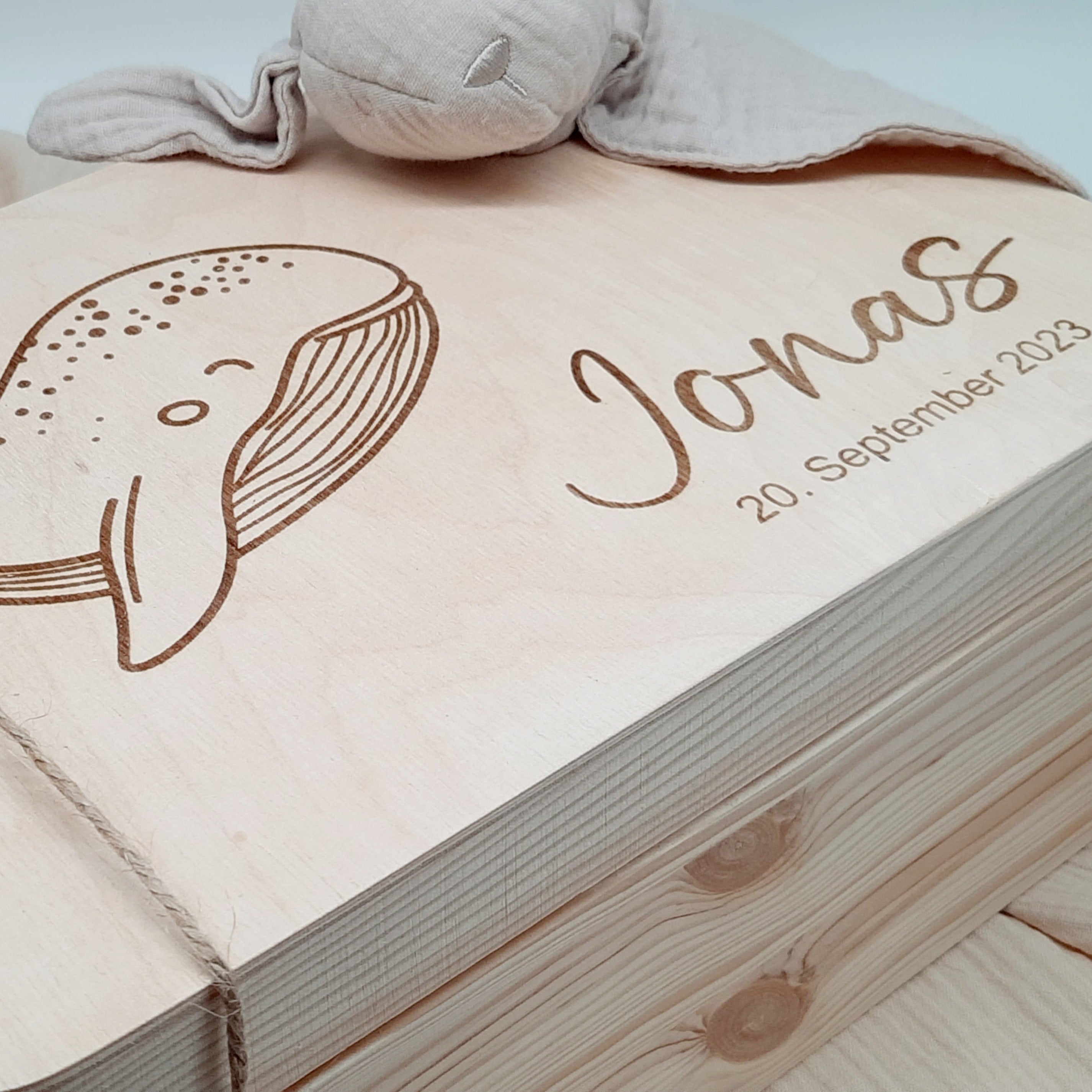 Personalisierte Erinnerungsbox Kleiner Wal