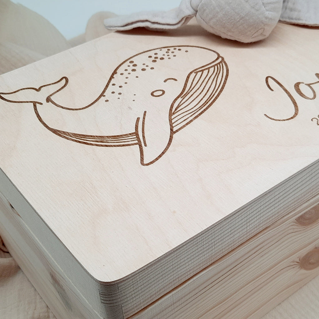 Personalisierte Erinnerungsbox Kleiner Wal