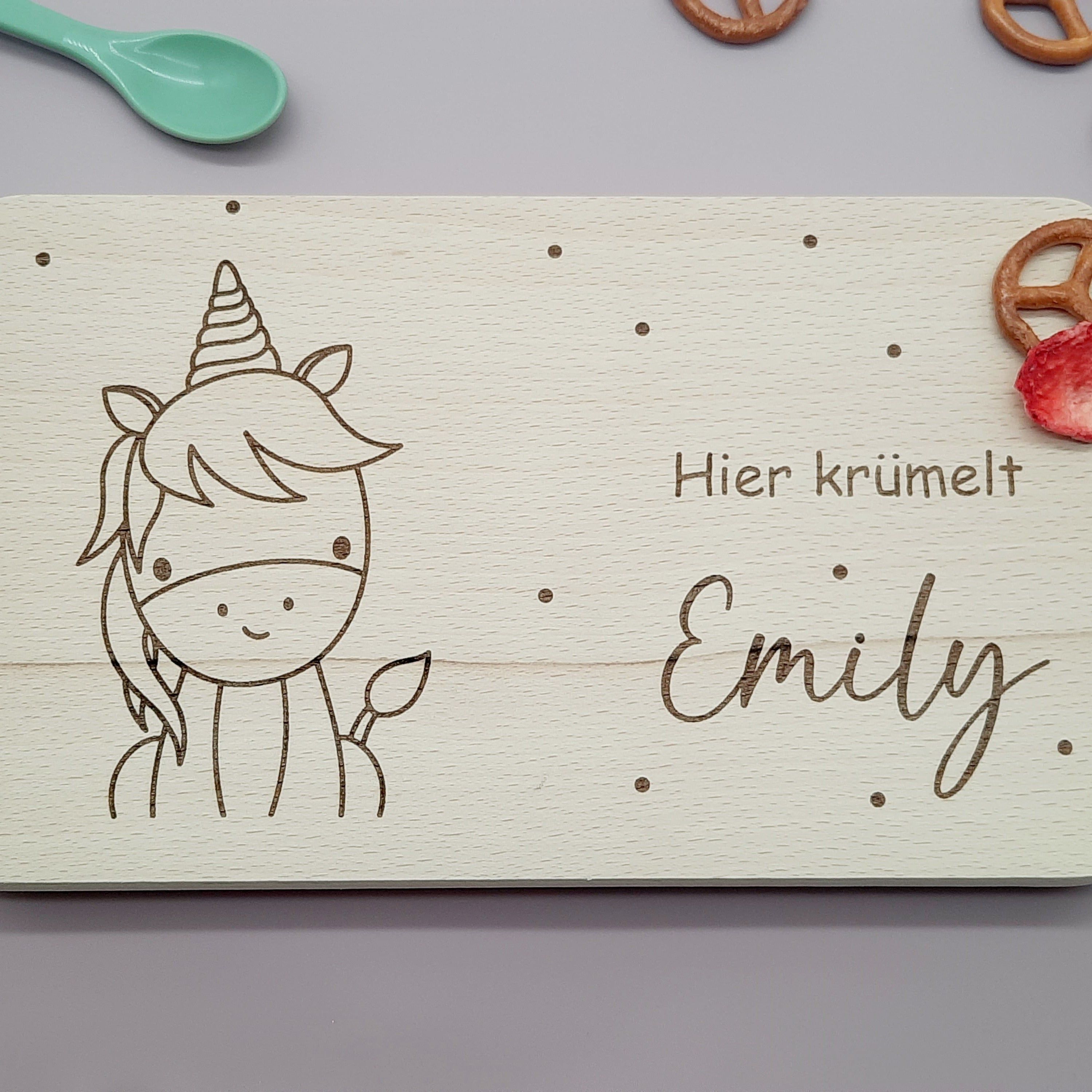 Frühstücksbrettchen Einhorn mit Namen