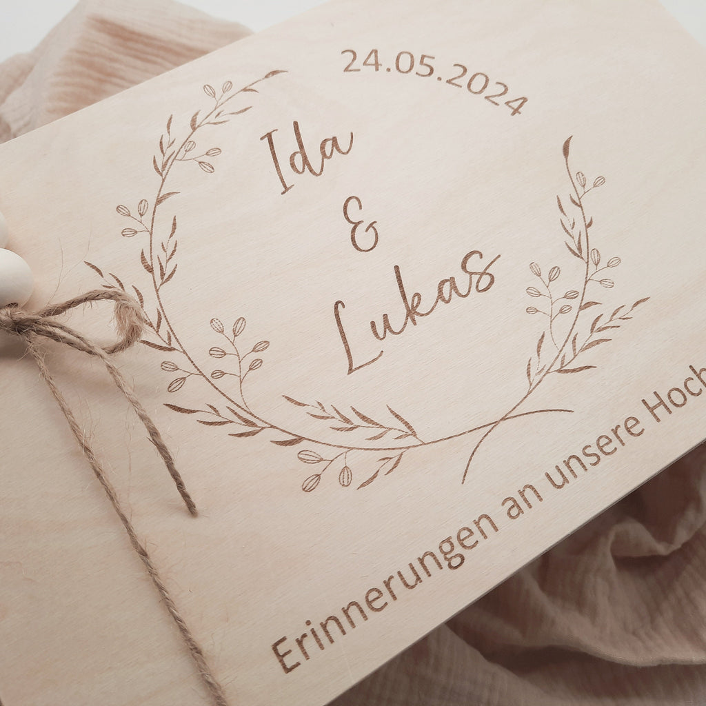 Personalisierte Erinnerungsbox Hochzeit Kranz