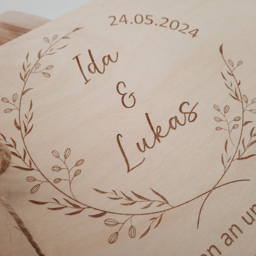 Personalisierte Erinnerungsbox Hochzeit Kranz