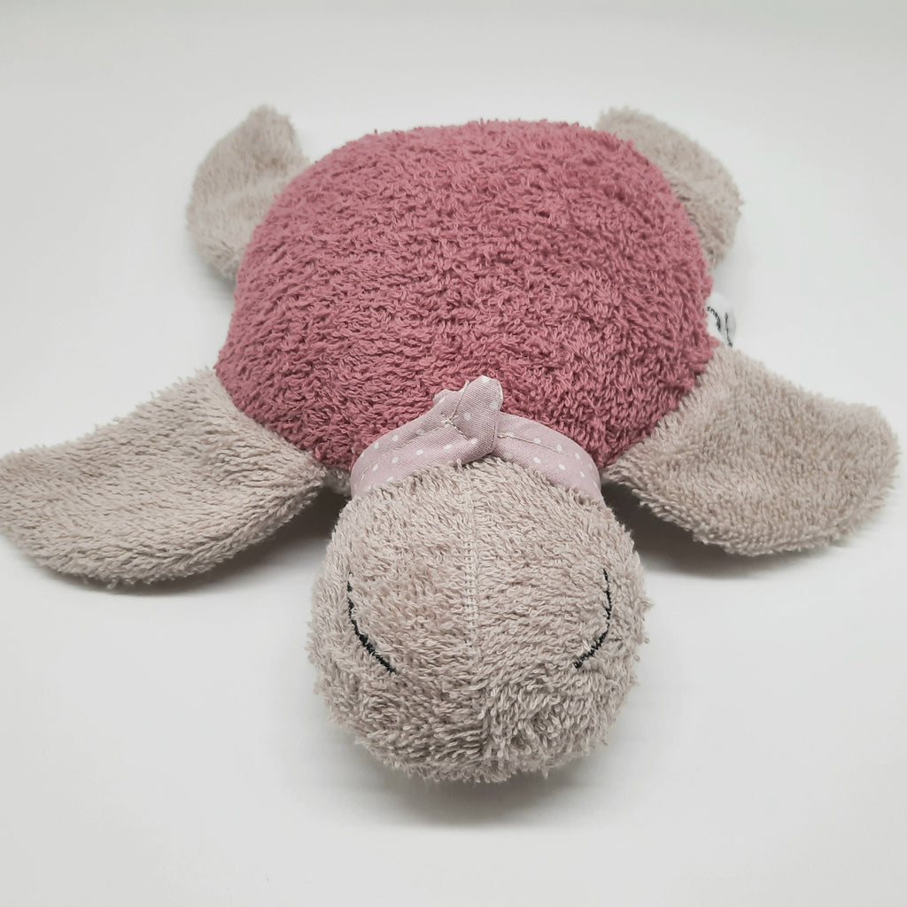 Kleine Schildkröte taupe hell mit Panzer in Wunschfarbe (Frottee)