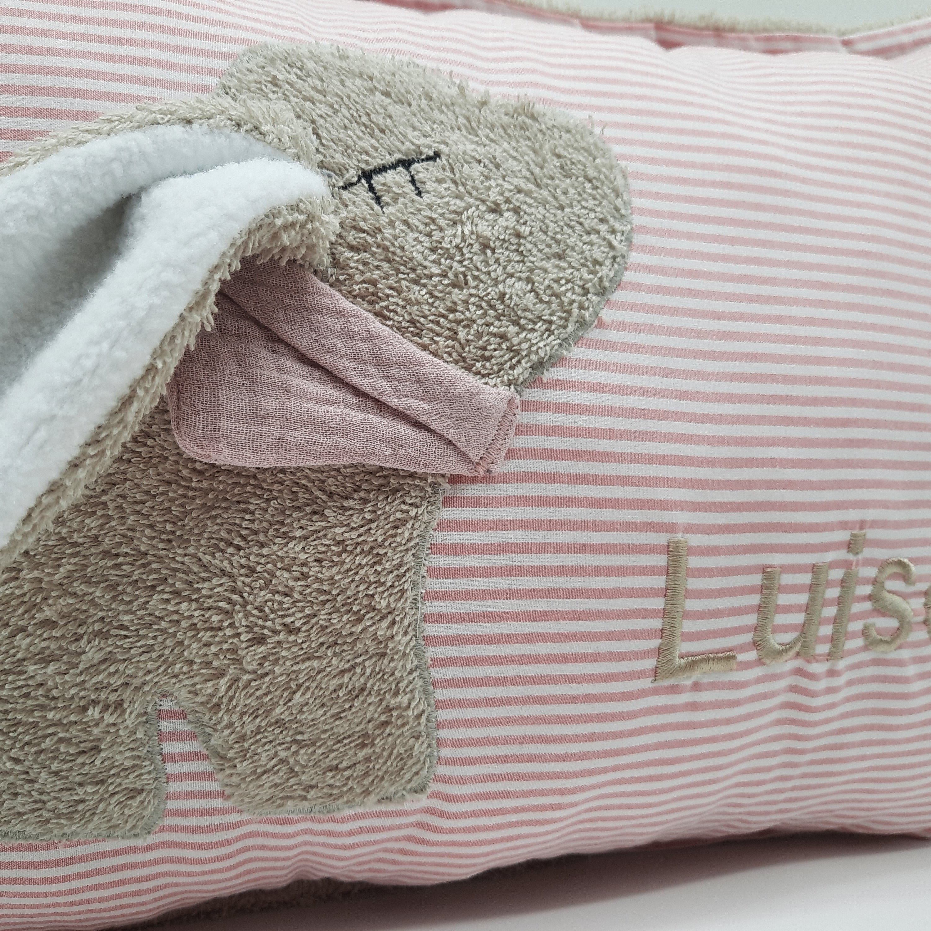 Kuschelkissen mit Namen rosa gestreift Häschen