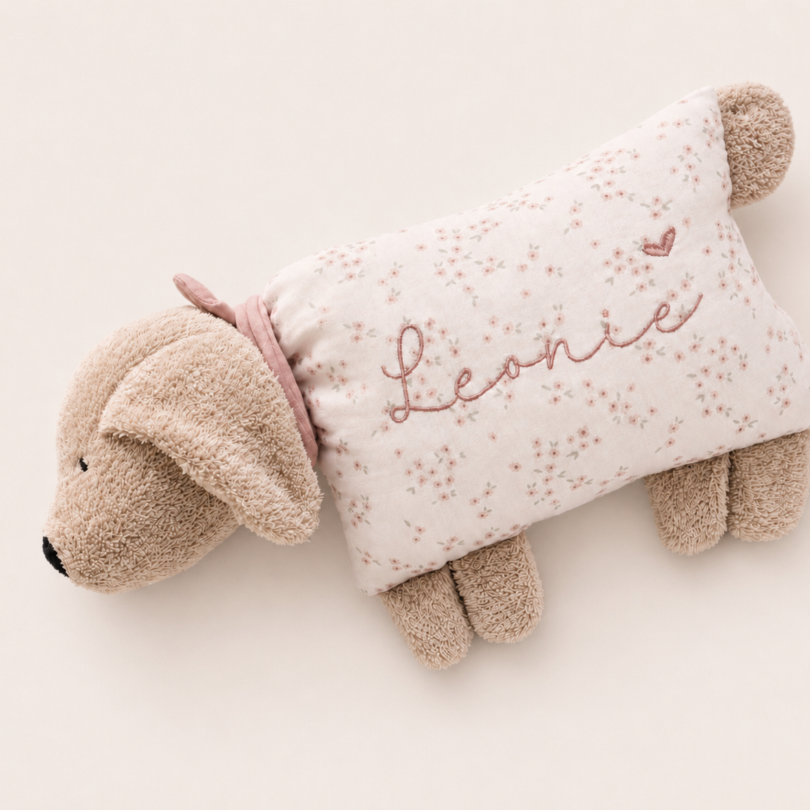 Kuschelkissen Kleiner Hund taupe hell mit Musselin in Wunschfarbe