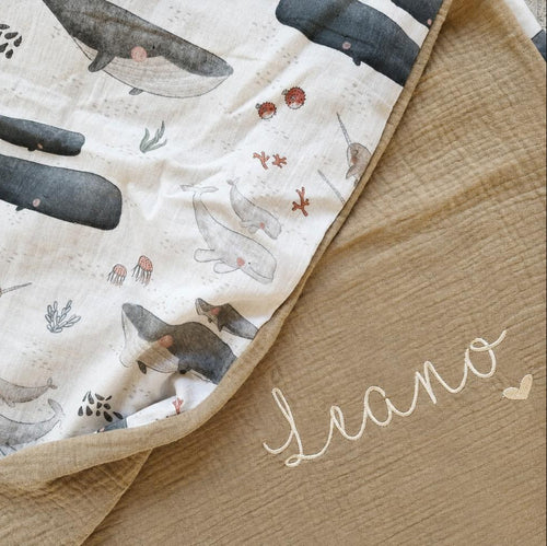 Babydecke Musselin Wal personalisierbar