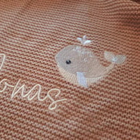 Babydecke Strick in Wunschfarbe mit Wal